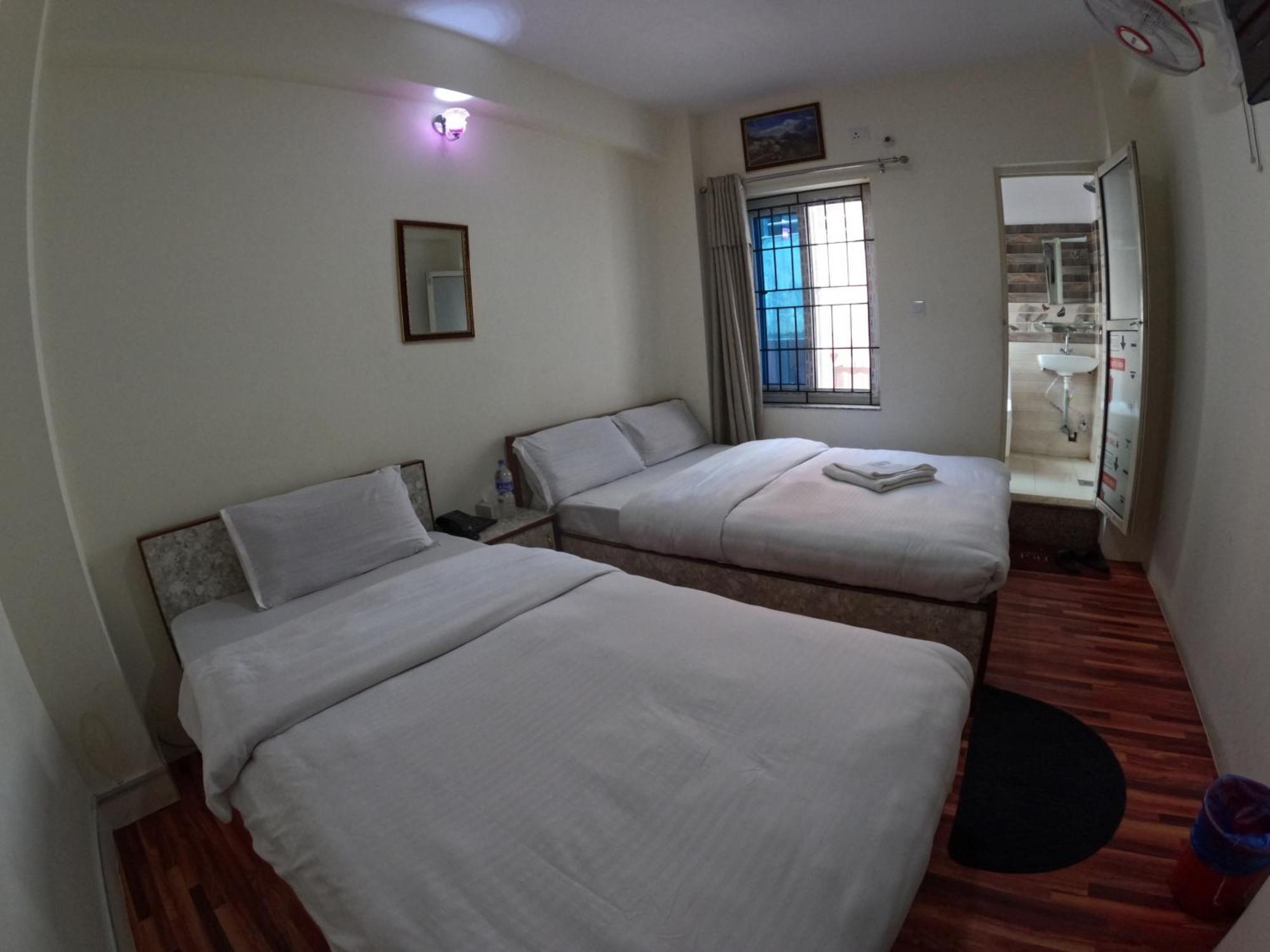 Hotel Global Village Katmandu Dış mekan fotoğraf