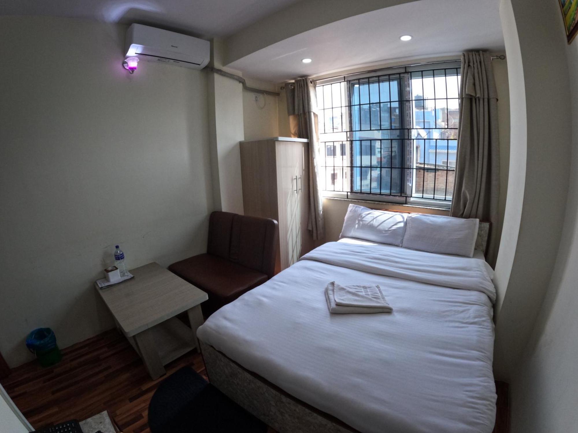 Hotel Global Village Katmandu Dış mekan fotoğraf