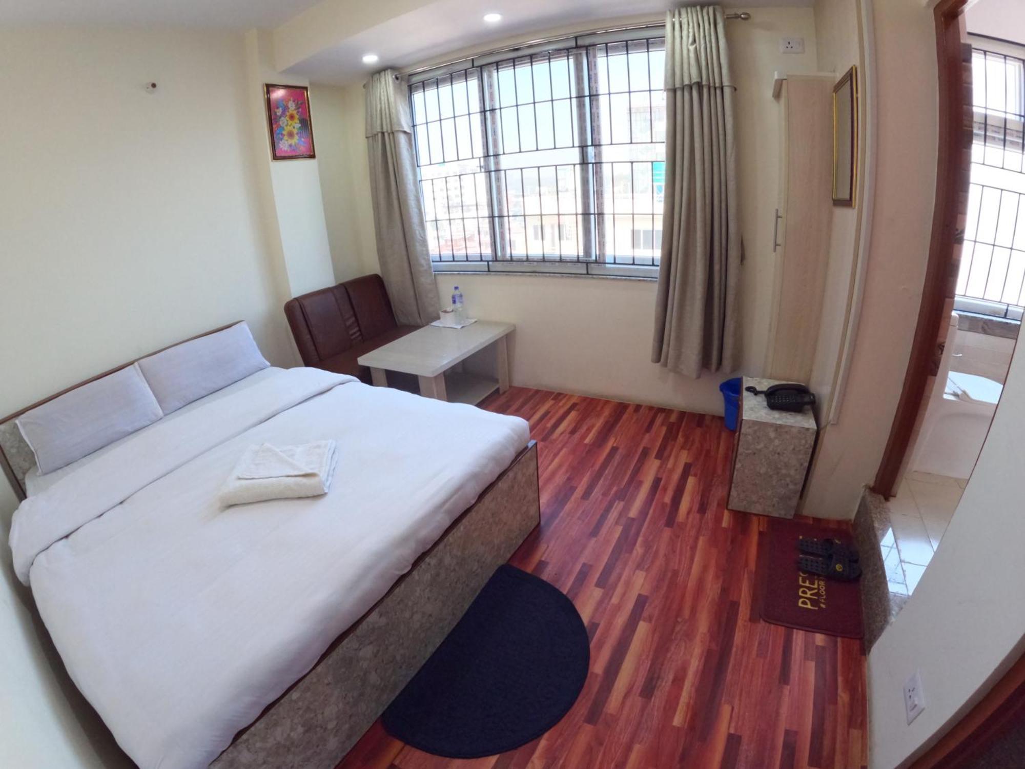 Hotel Global Village Katmandu Dış mekan fotoğraf