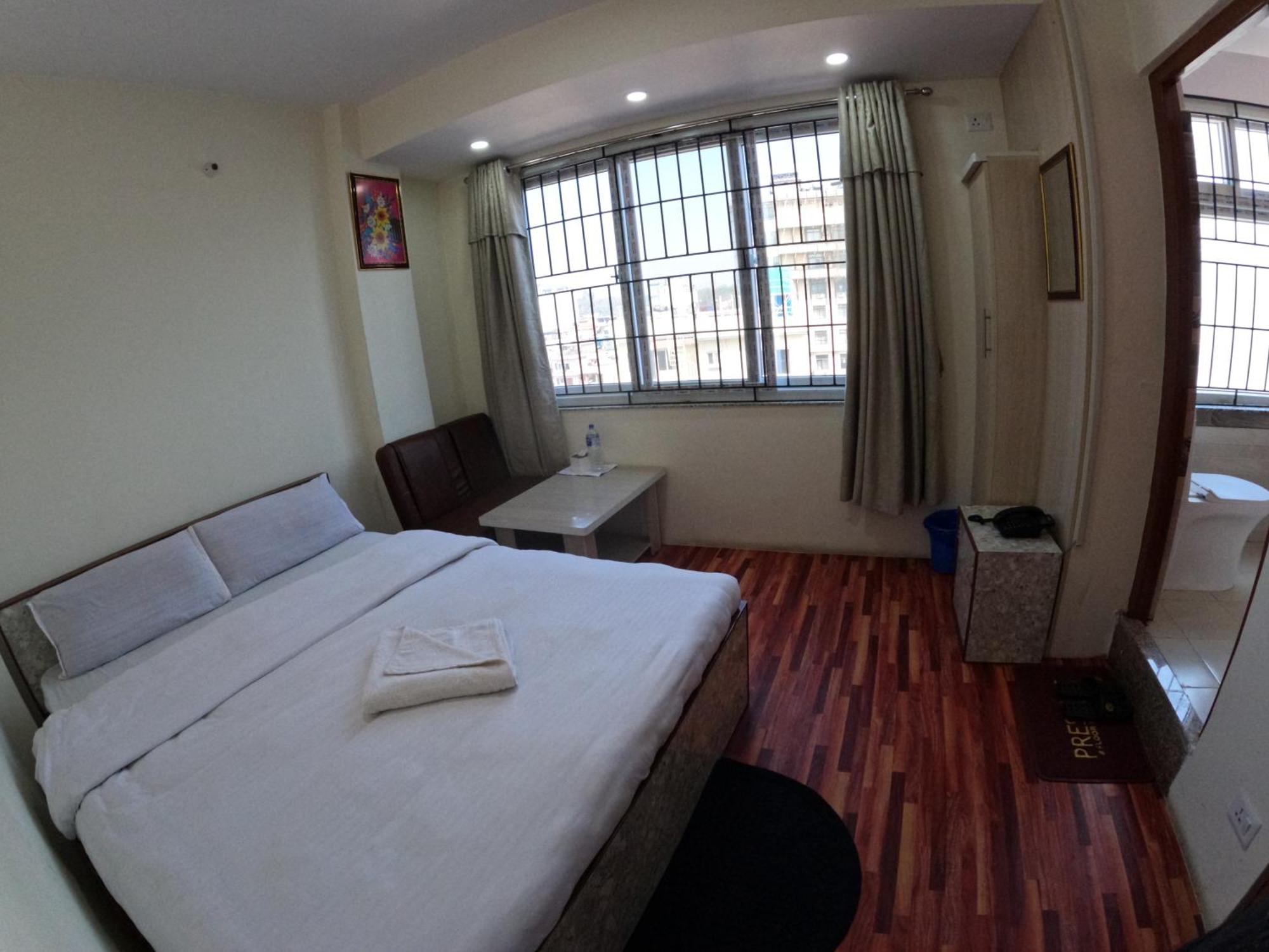 Hotel Global Village Katmandu Dış mekan fotoğraf