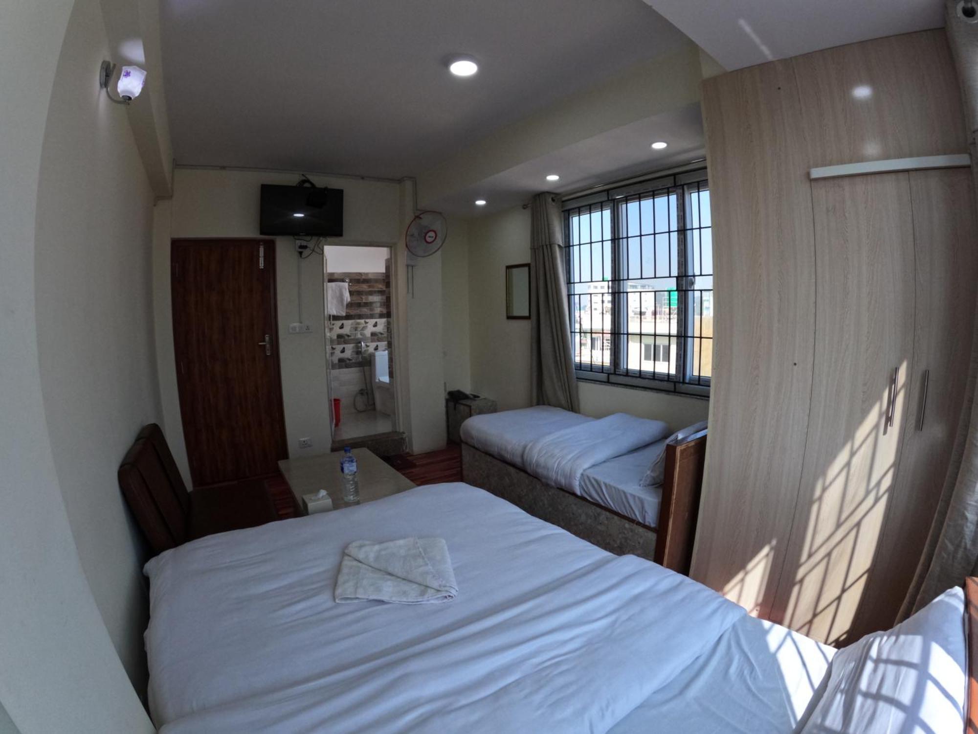 Hotel Global Village Katmandu Dış mekan fotoğraf